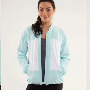 lululemon size 4 athletic windbreaker
